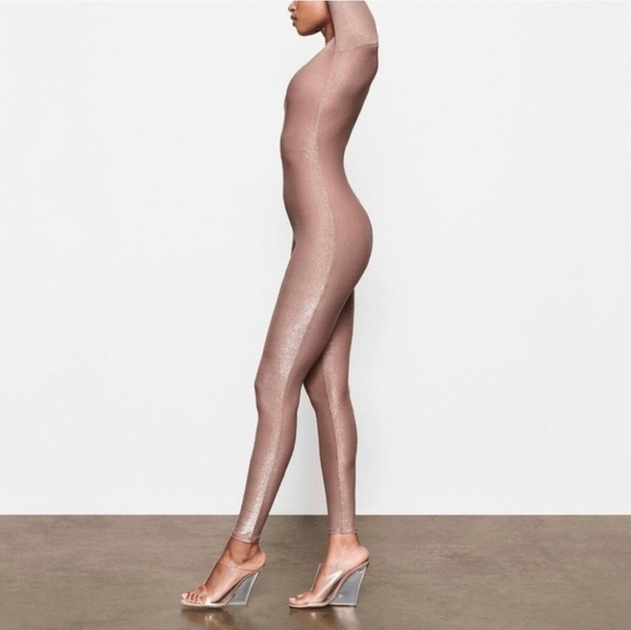 SKIMS Shimmer Catsuit Jumpsuit Umber Womens XL NWT - Picture 4 of 14